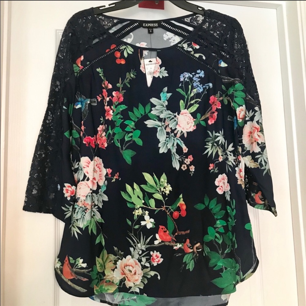 Express floral top lace nwt